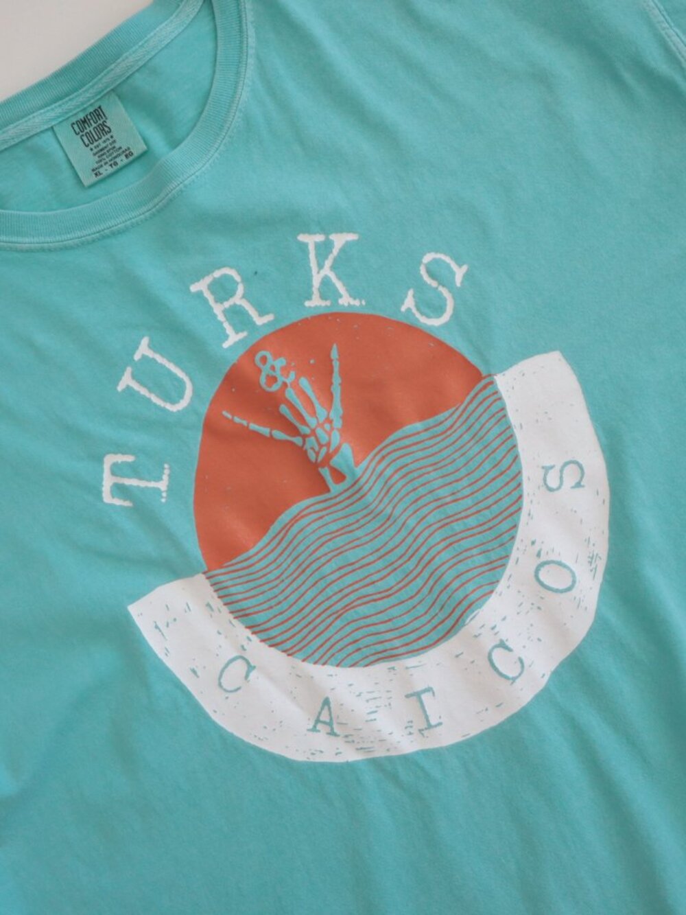 Comfort Colors Turks & Caicos Surfer Skeleton Hand Tee | XL - Picture 5 of 5